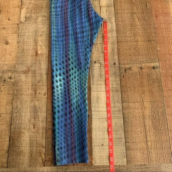 Koral active wear womens size small leopard print workout leggings in blue - Picture 4 of 9